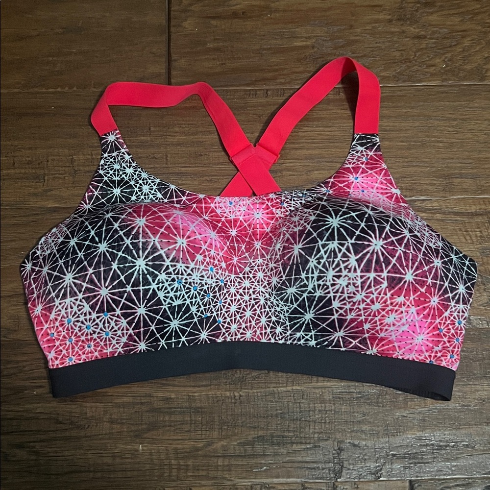 Victoria’s Secret VSX Sport Patterned sports bra 36DD